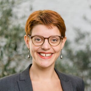 Zoe-Institut-web-08-e1642151297999-300×300